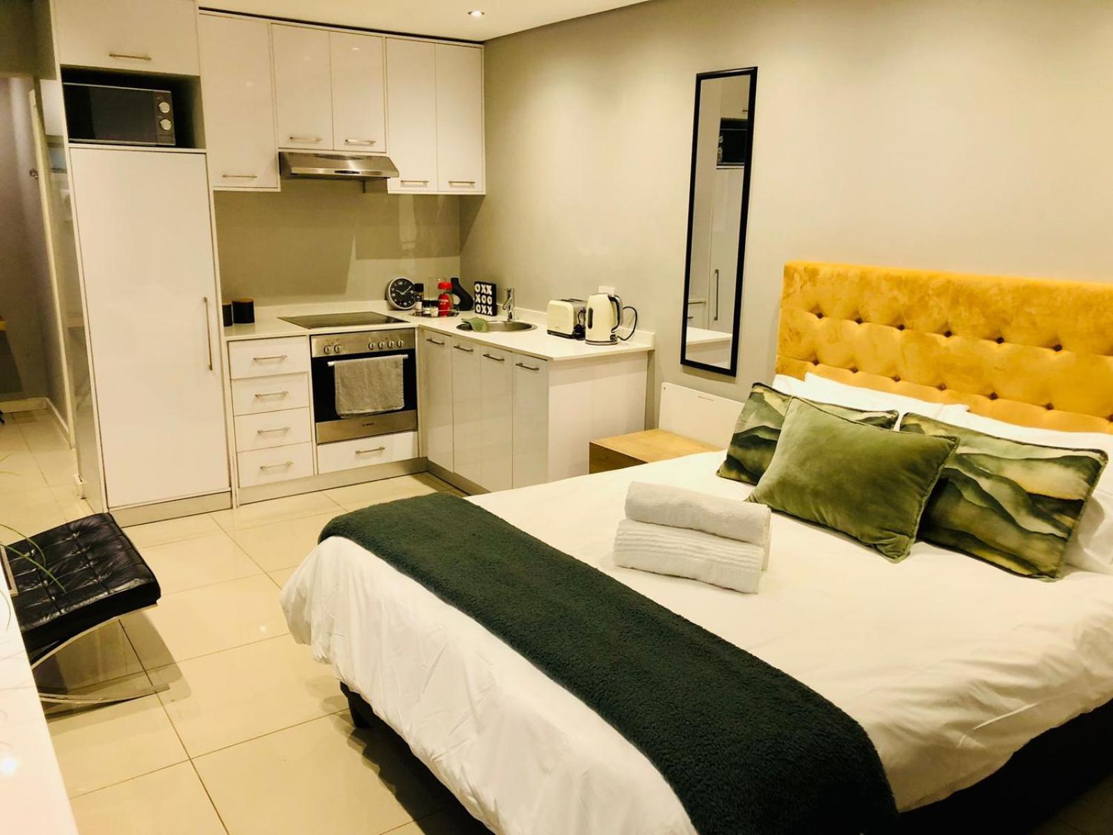 Modern In Mouille Point With Point Park Access *